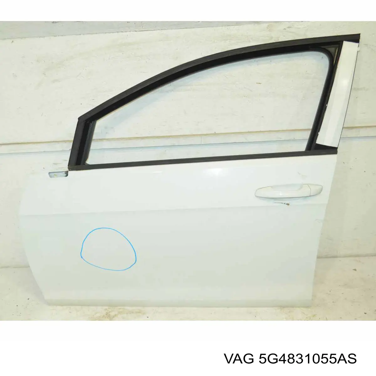 Puerta del conductor VAG 5G4831055AS
