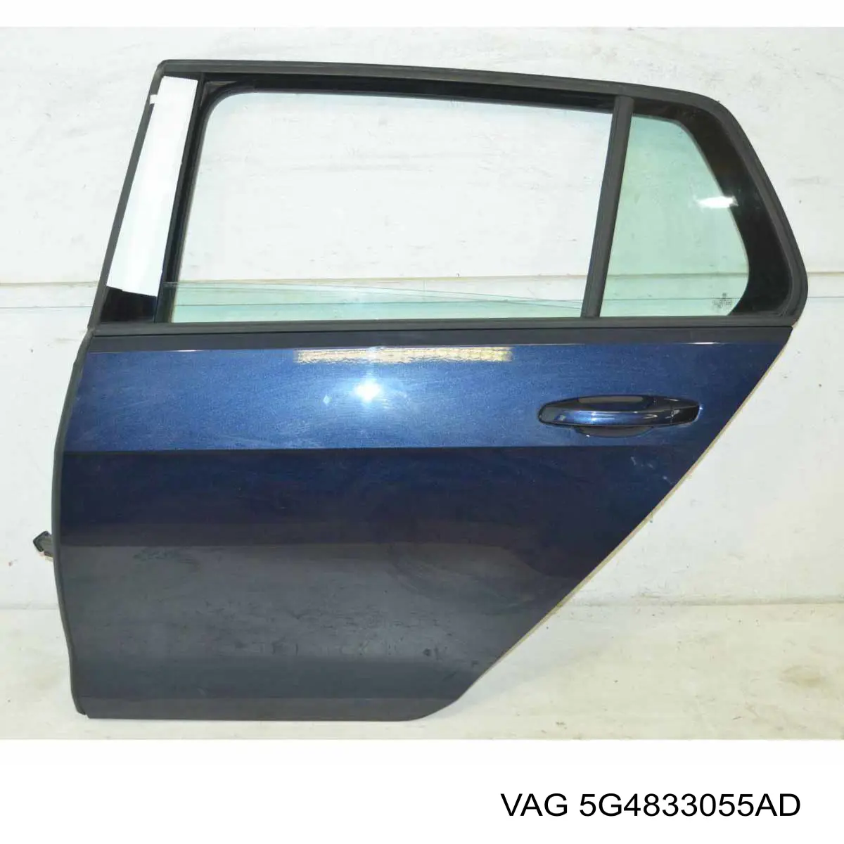 5G4833055AB VAG Puerta trasera izquierda