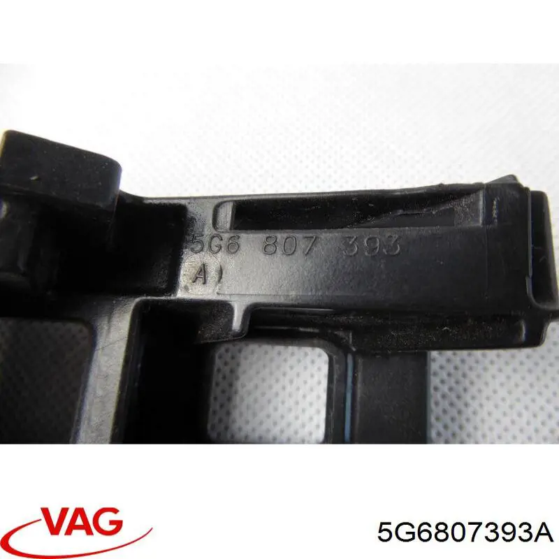Soporte de parachoques trasero izquierdo VAG 5G6807393A