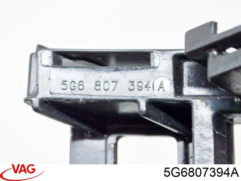 Soporte del parachoques trasero derecho VAG 5G6807394A precio, desde 23,32 EUR