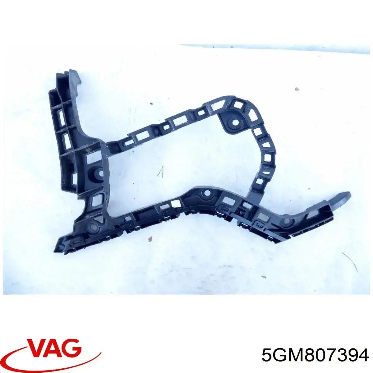 Guía derecha del parachoques trasero VAG 5GM807394 precio, desde 55,29 EUR