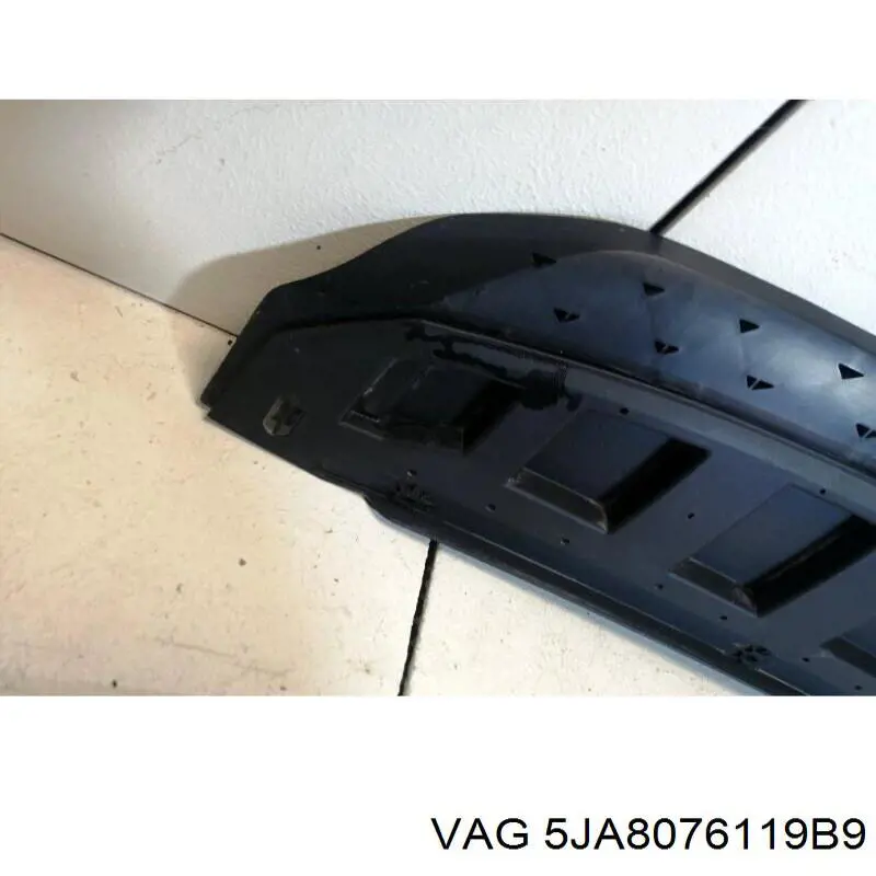 Alerón paragolpes delantero VAG 5JA8076119B9 precio, desde 23,64 EUR