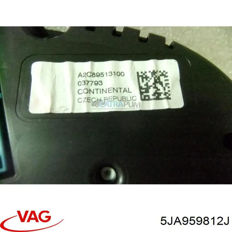 Motor del elevalunas de la puerta delantera derecha 5JA959812J VAG