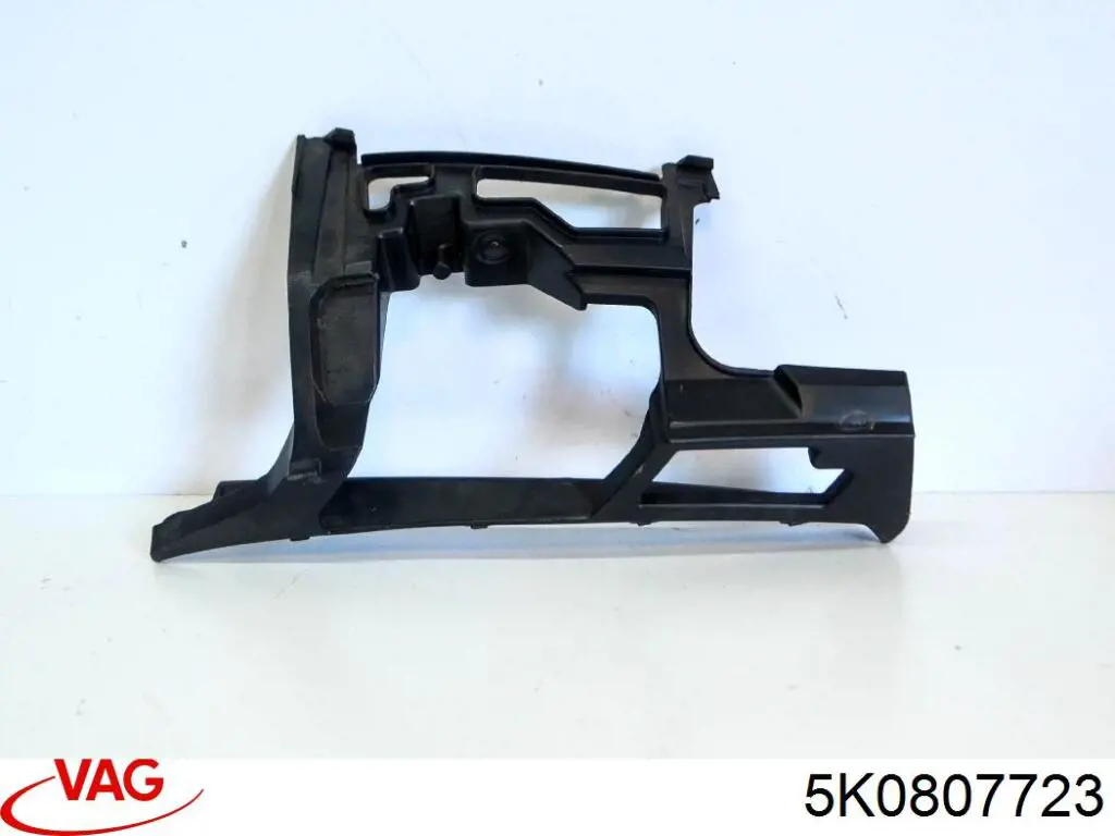 Soporte de parachoques delantero izquierdo VAG 5K0807723 precio, desde 8,72 EUR