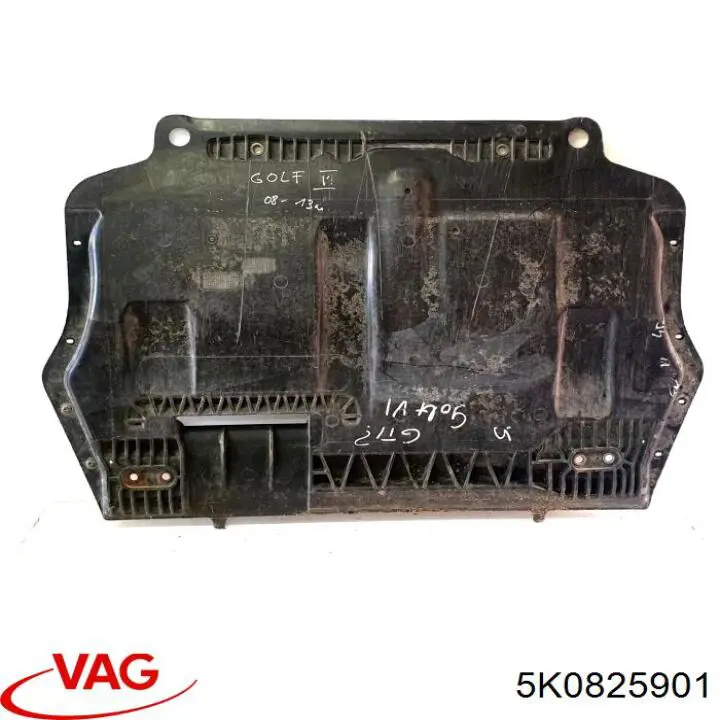 5K0825901 VAG protección motor delantera