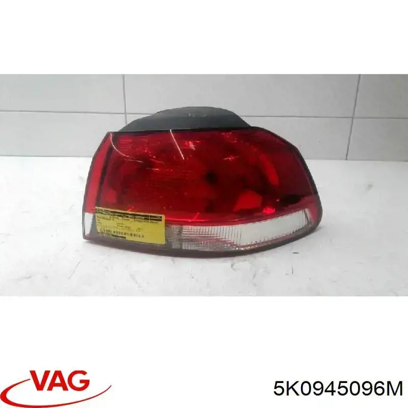 Piloto trasero exterior derecho 5K0945096M VAG