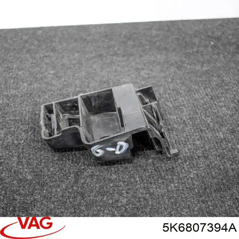 5K6807394A VAG Panel de soporte de luces traseras