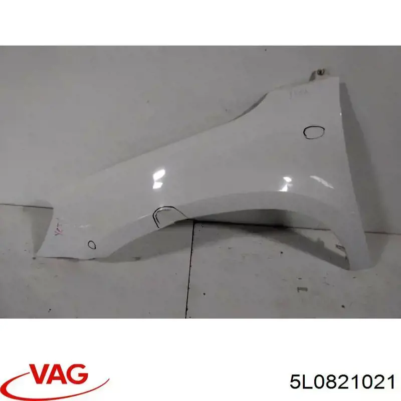 Aleta delantera izquierda VAG 5L0821021 precio, desde 82,07 EUR