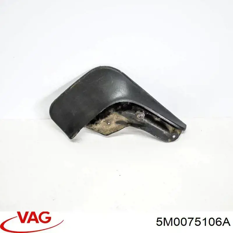 5M0075106A VAG Juego de faldillas guardabarro traseros