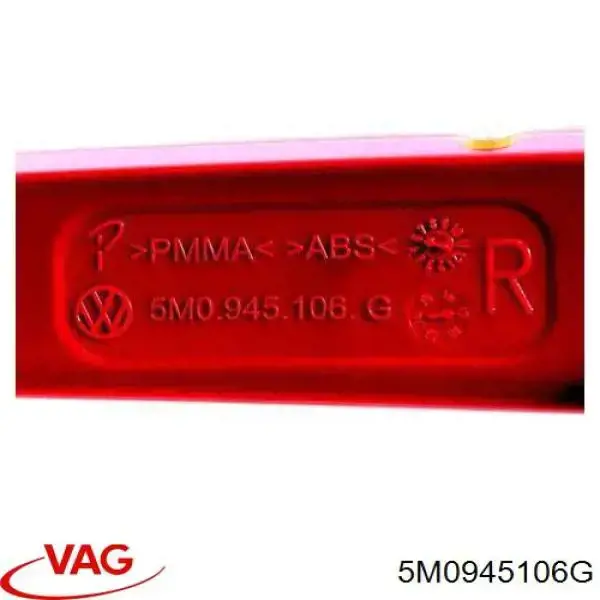 Reflector, parachoques trasero, derecho VAG 5M0945106G