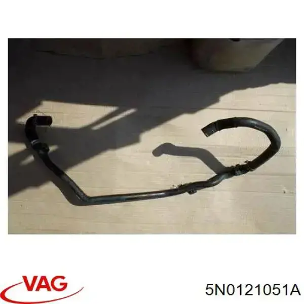 Manguito de radiador VAG 5N0121051A