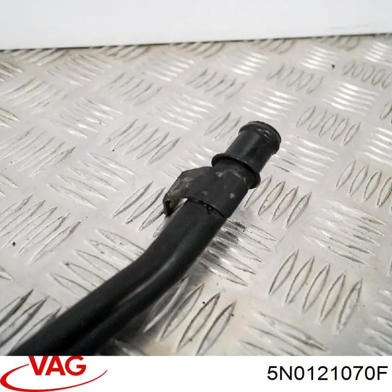 Comprar 5N0121070F VAG Manguera de agua refrigerante