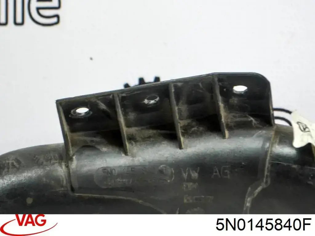 Tubo intercooler 5N0145840E VAG