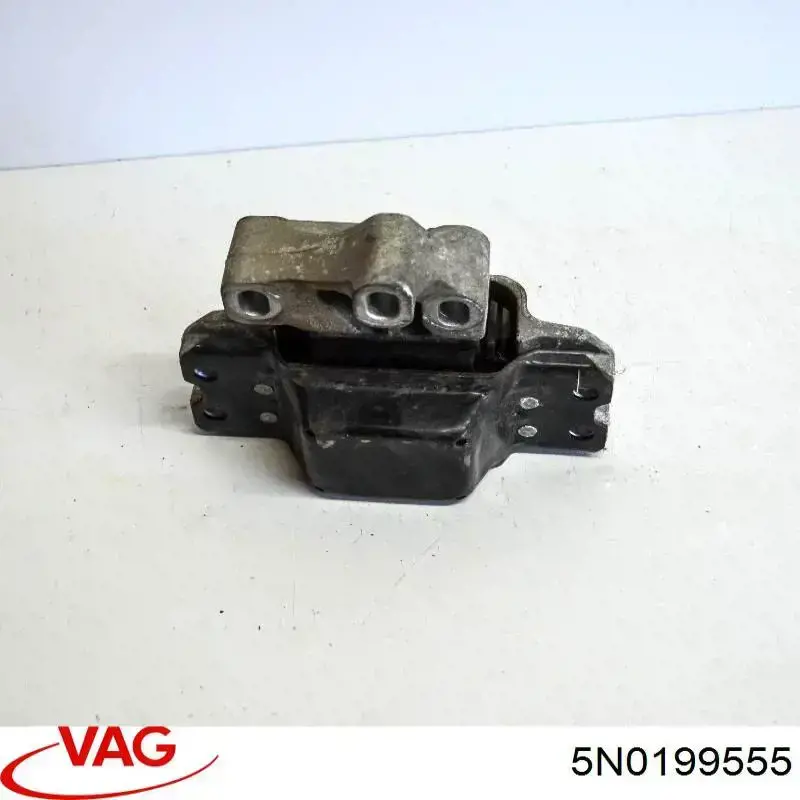 Soporte izquierdo del motor 5N0199555 VAG