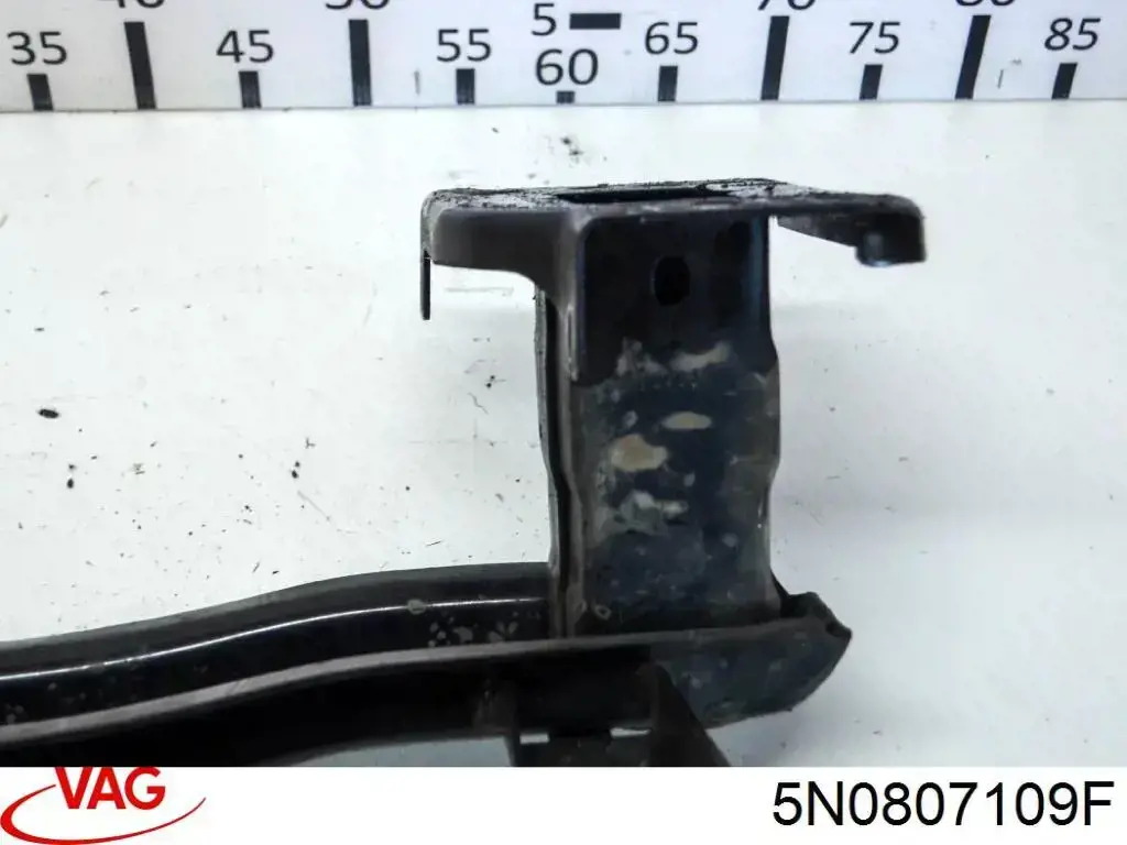 Refuerzo parachoque delantero VAG 5N0807109F precio, desde 147,10 USD