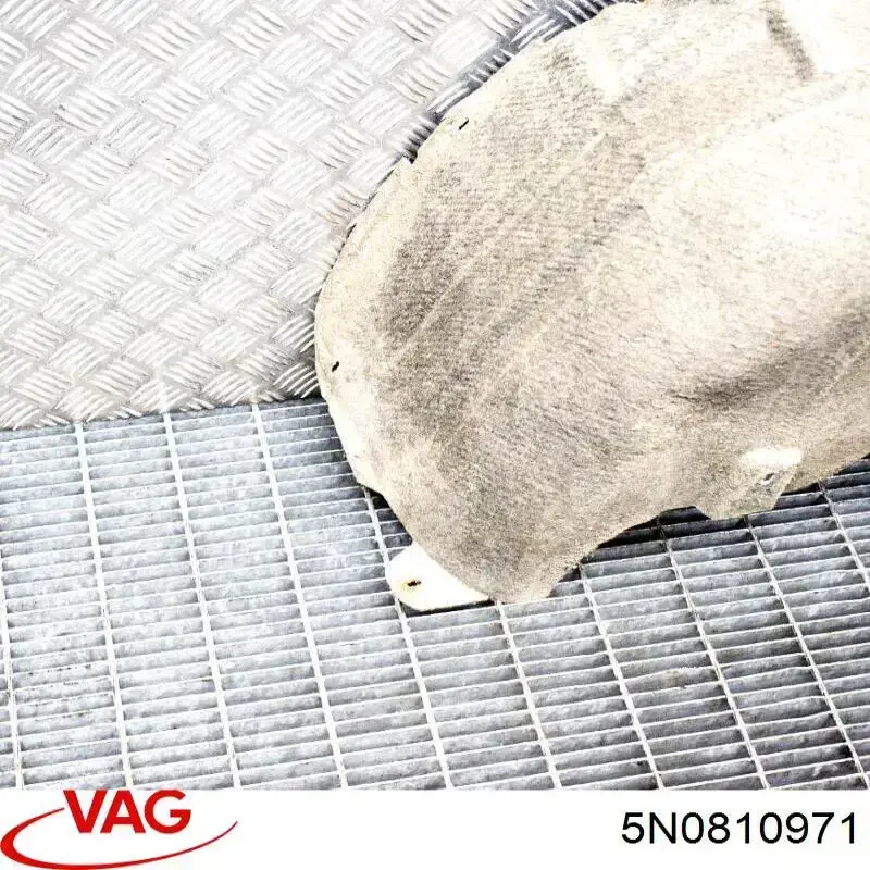Guardabarros interior izquierdo trasero 5N0810971 VAG