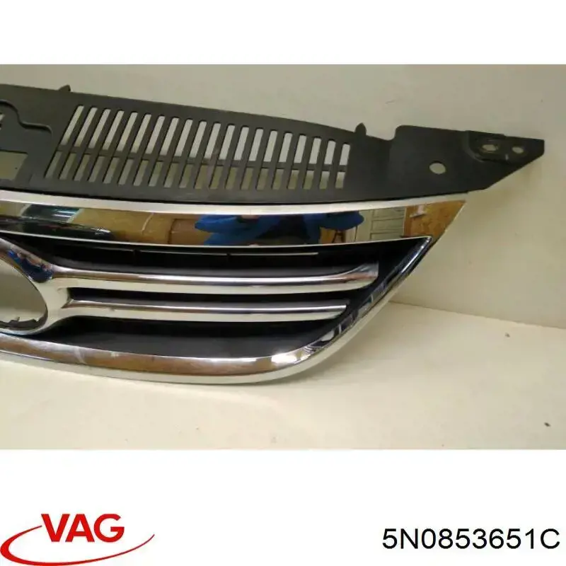 Rejilla delantera VAG 5N0853651A precio, desde 158,49 EUR