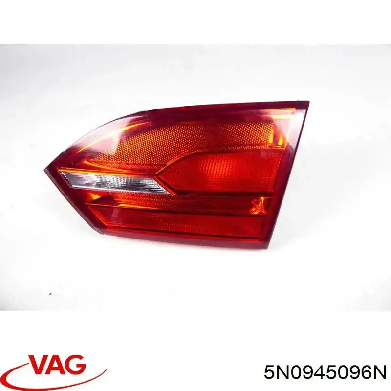Piloto trasero exterior derecho 5N0945096N VAG
