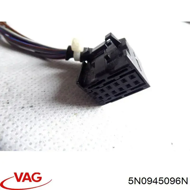 Piloto trasero exterior derecho 5N0945096N VAG