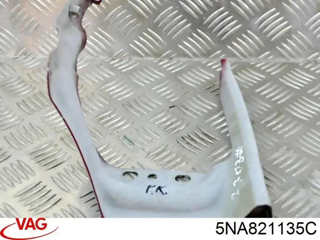 Comprar 5NA821135C VAG Soporte delantero izquierdo para aleta delantera