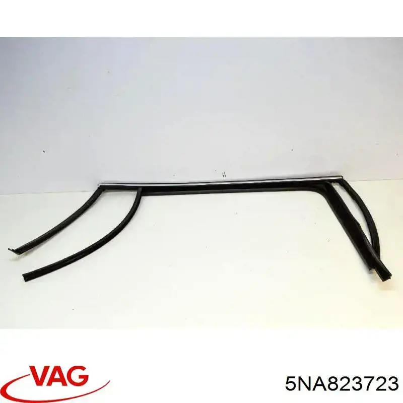 Sellador del capó VAG 5NA823723 precio, desde 34,15 EUR