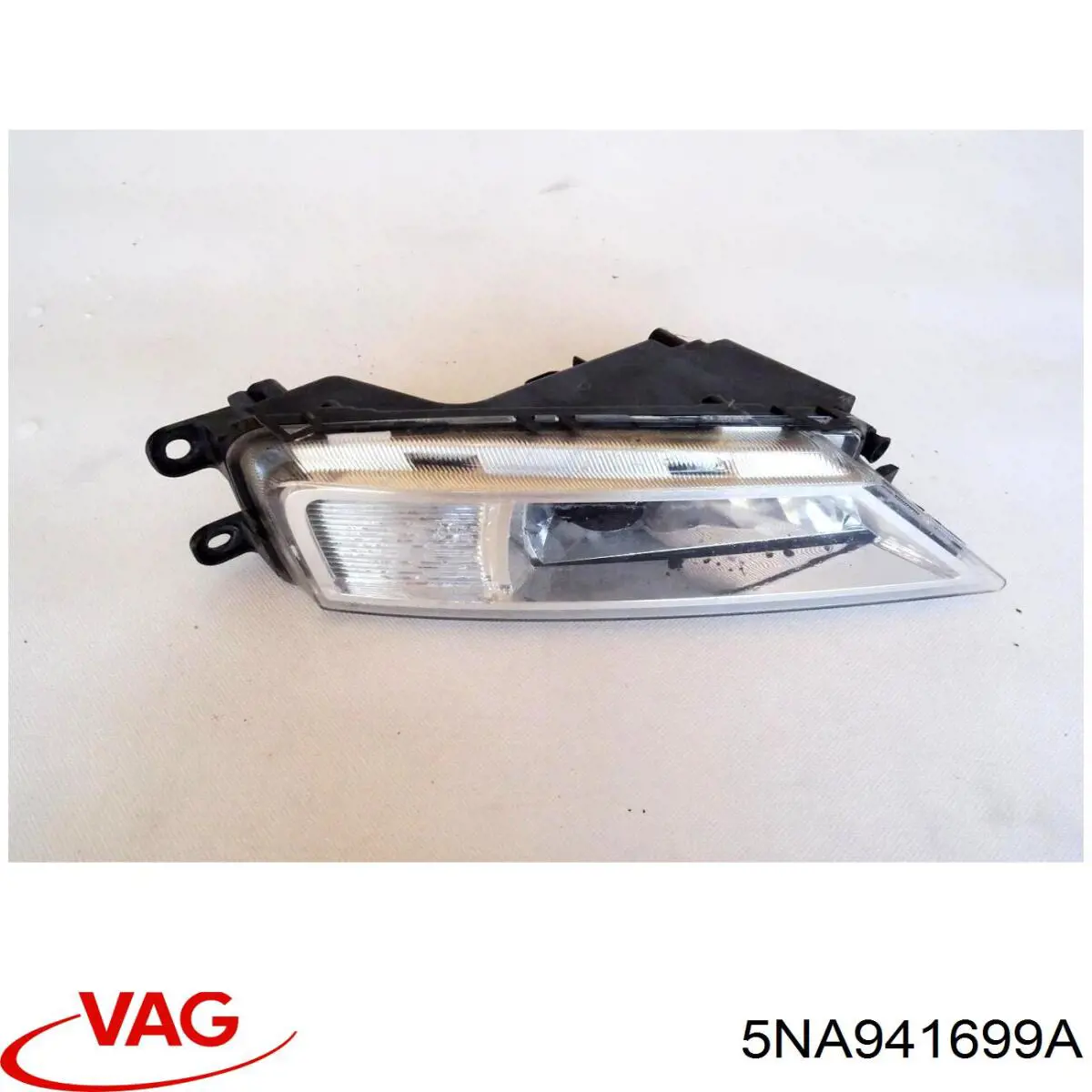 Luz antiniebla izquierdo 5NA941699A VAG