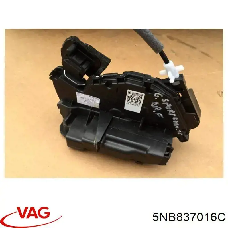 5NB837016C VAG Cerradura de puerta delantera derecha