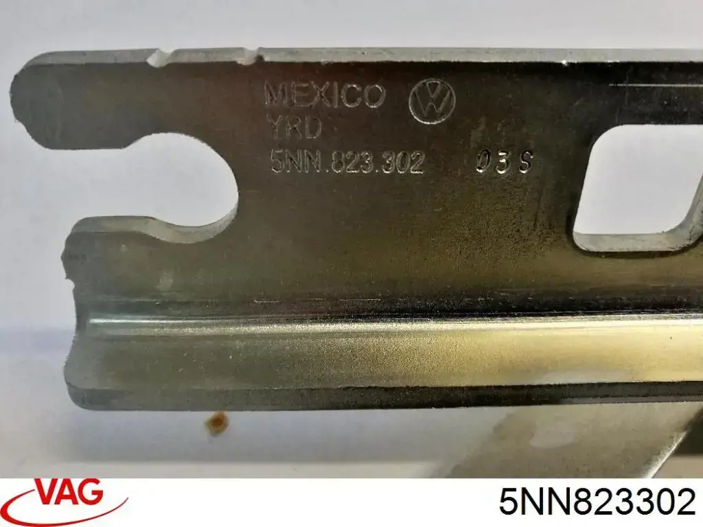 Bisagra derecha del capó VAG 5NN823302 precio, desde 35,77 EUR