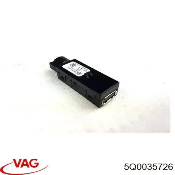 Cargador USB 5Q0035726 VAG