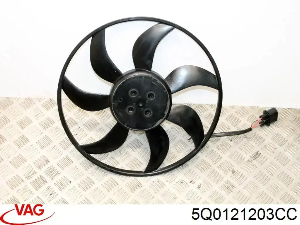 5Q0121203CC VAG difusor de radiador, ventilador de refrigeración, condensador del aire acondicionado, completo con motor y rodete