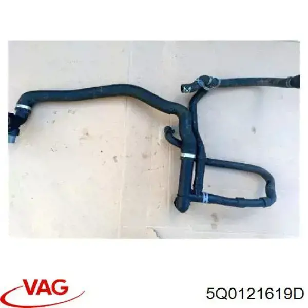 Brida del sistema de refrigeración (triple unión) 5Q0121619D VAG