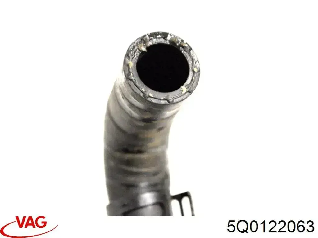 Manguera de refrigeración del bombeo auxiliar a la bomba de agua 5Q0122063 VAG