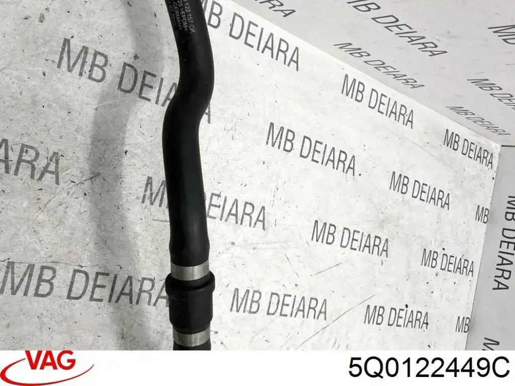 Manguera superior del depósito de expansión 5Q0122449C VAG