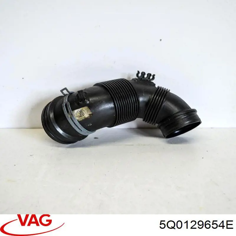 Conducto de aire, salida del filtro de aire VAG 5Q0129654E precio, desde 121,97 EUR