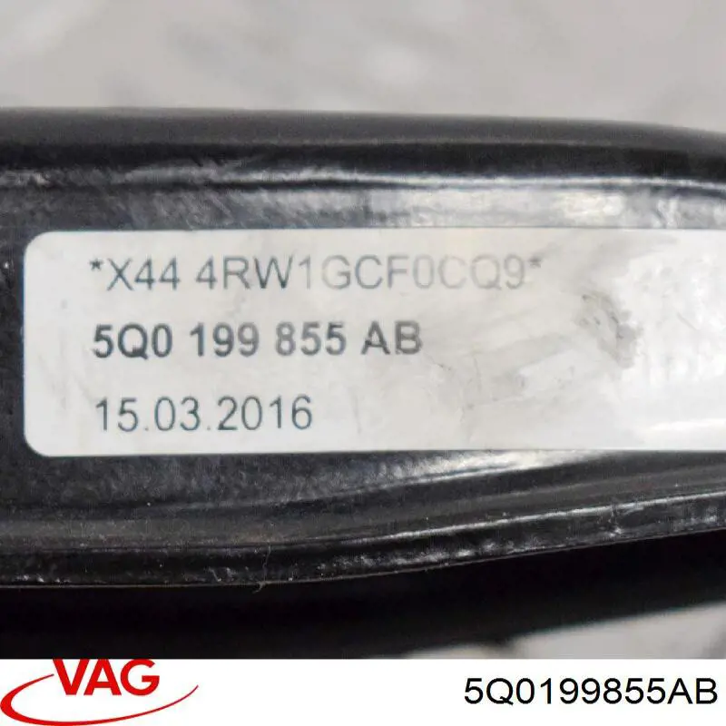 Soporte inferior del motor 4501901 Lemforder