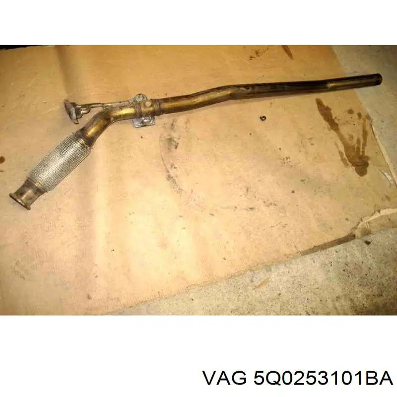 Silenciador de escape delantero  VAG 5Q0253101BA precio, desde 142,30 EUR