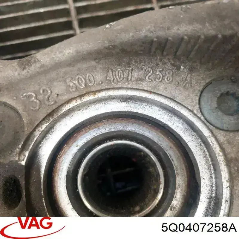 Mangueta delantera derecha VAG 5Q0407258A precio, desde 119,06 EUR