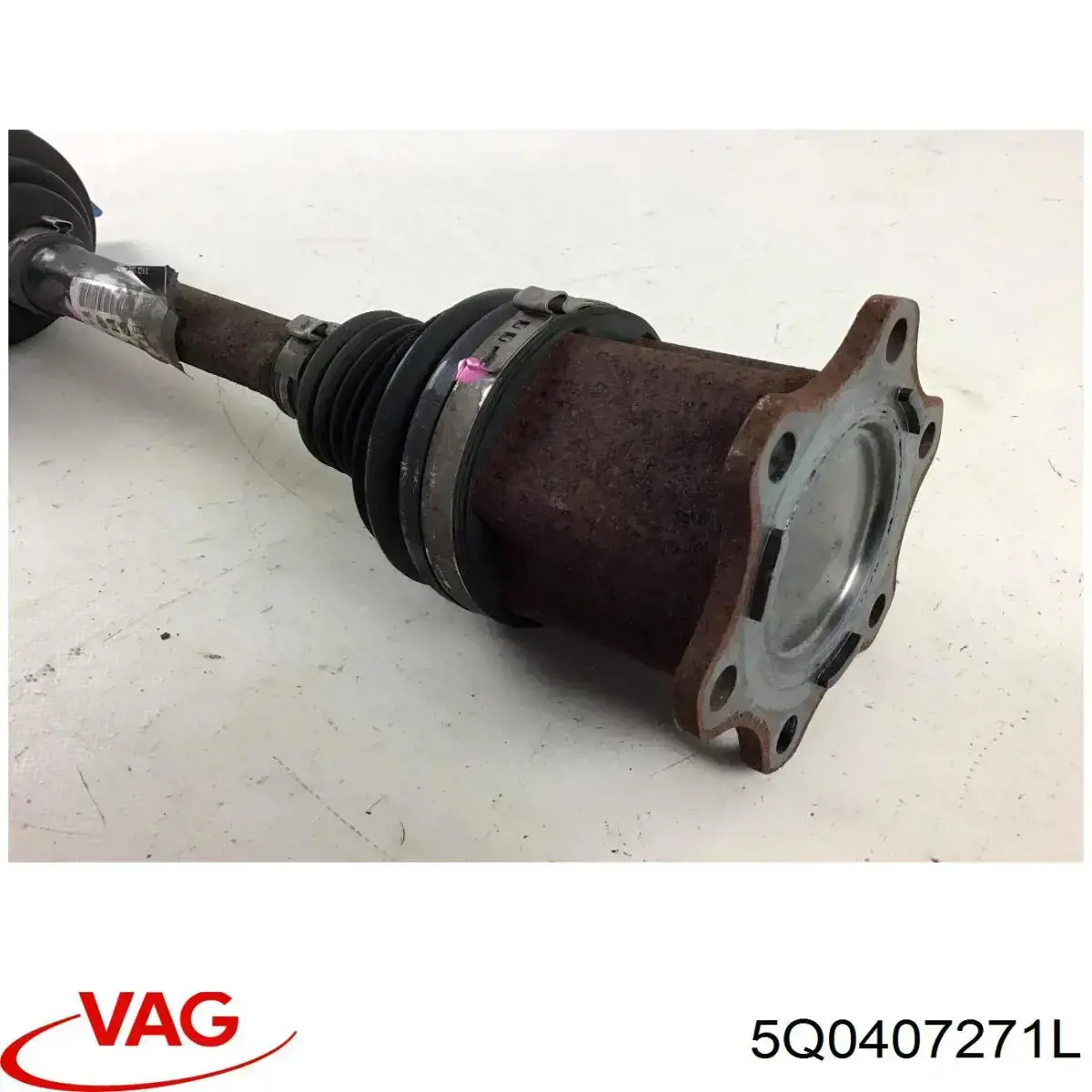 Semieje delantero izquierdo VAG 5Q0407271L precio, desde 151,96 EUR