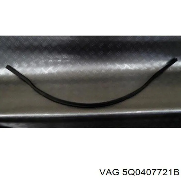 Comprar 5Q0407721B VAG Escudo térmico de la junta homocinética del semieje delantero