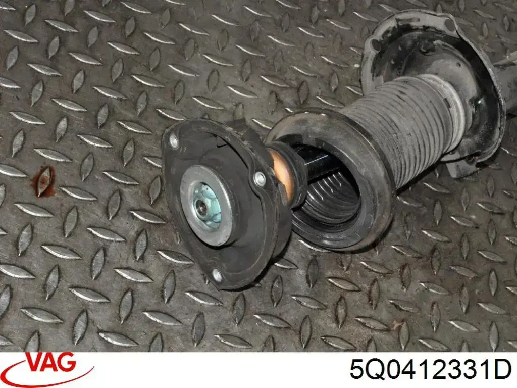 5Q0412331D VAG Soporte del amortiguador delantero