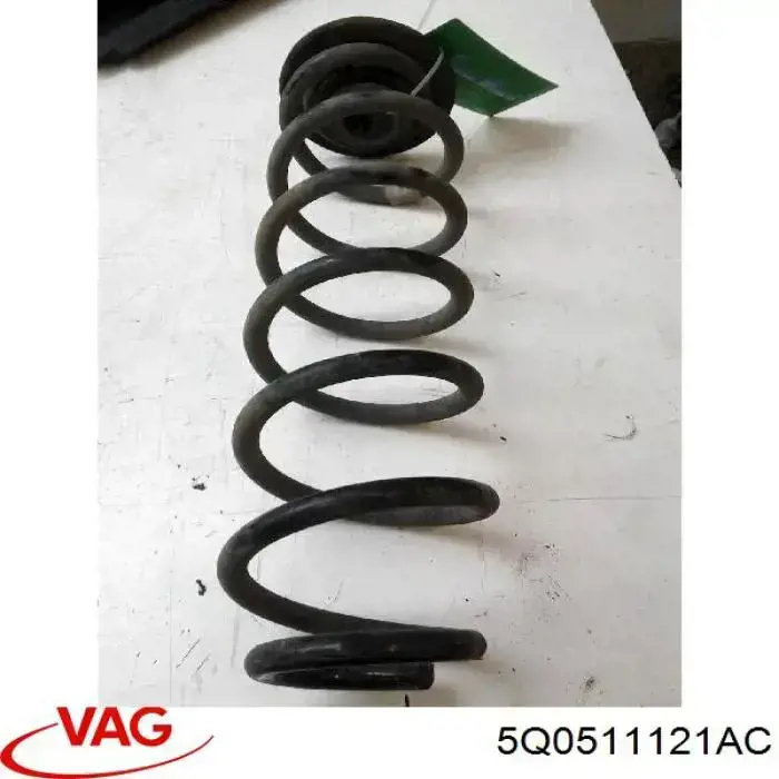 Comprar 5Q0511121AC VAG Muelle de eje trasero