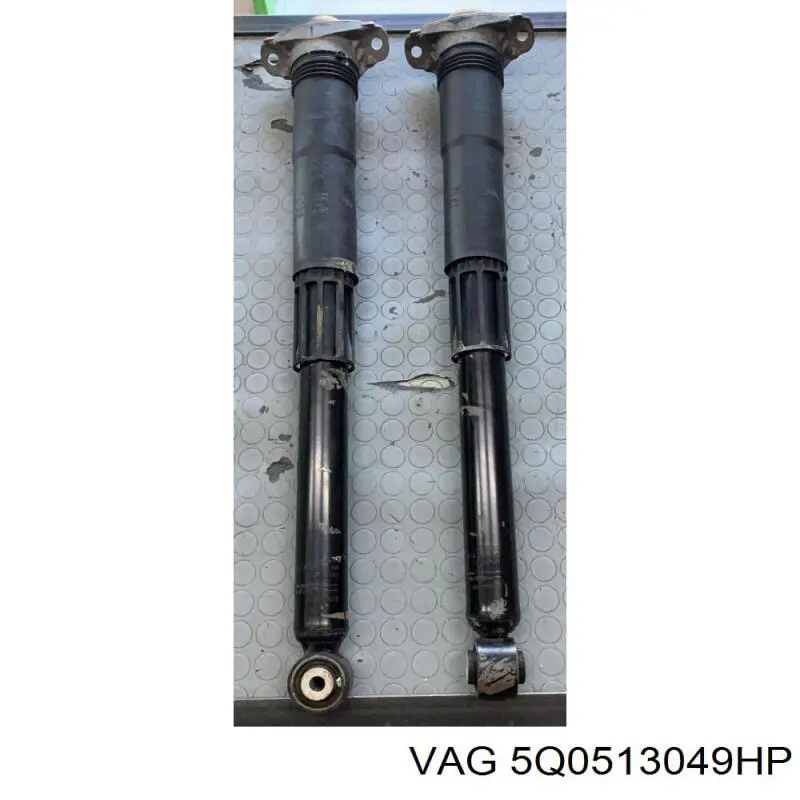 5Q0513049HP VAG Amortiguadores posteriores