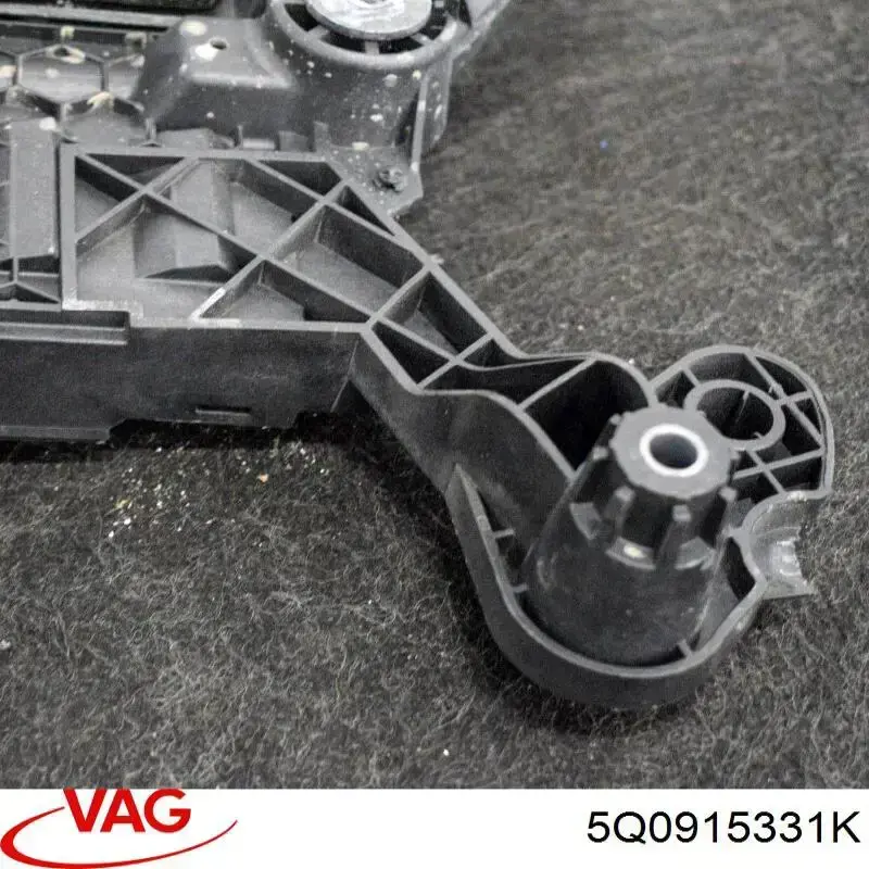 Montaje De Bateria (Soporte) 5Q0915331K VAG