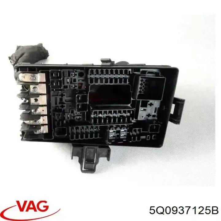 Caja reles VAG 5Q0937125B