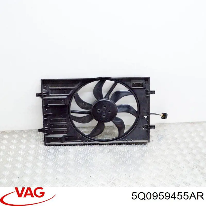 5Q0959455AR VAG difusor de radiador, ventilador de refrigeración, condensador del aire acondicionado, completo con motor y rodete