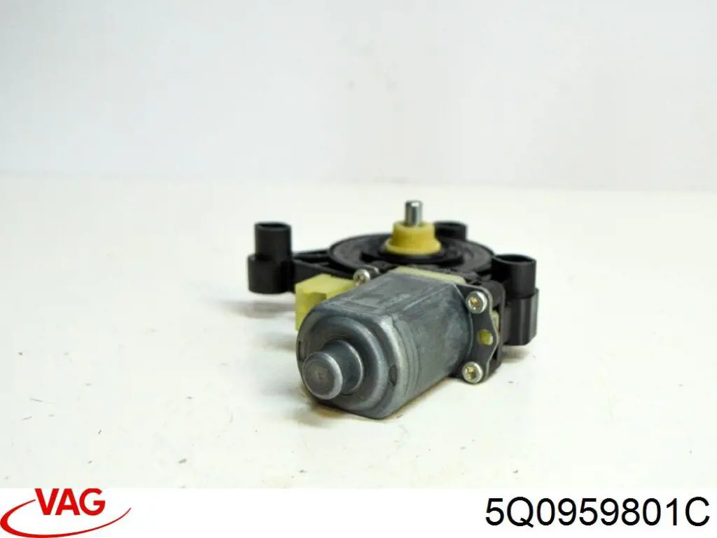 Motor eléctrico, elevalunas, puerta delantera izquierda VAG 5Q0959801C