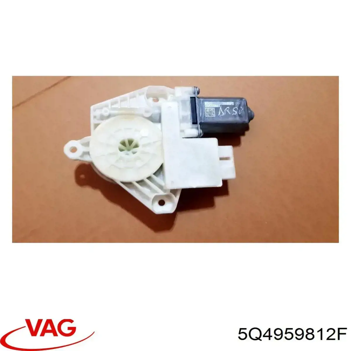 5Q4959812F VAG motor eléctrico, elevalunas, puerta trasera derecha