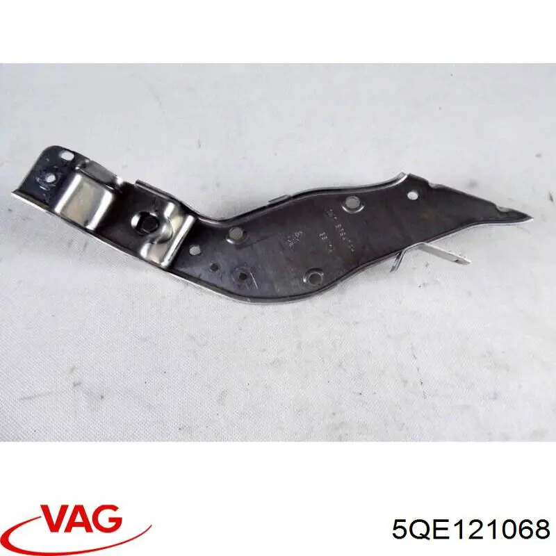 Soporte derecho del radiador VAG 5QE121068 precio, desde 39,39 EUR