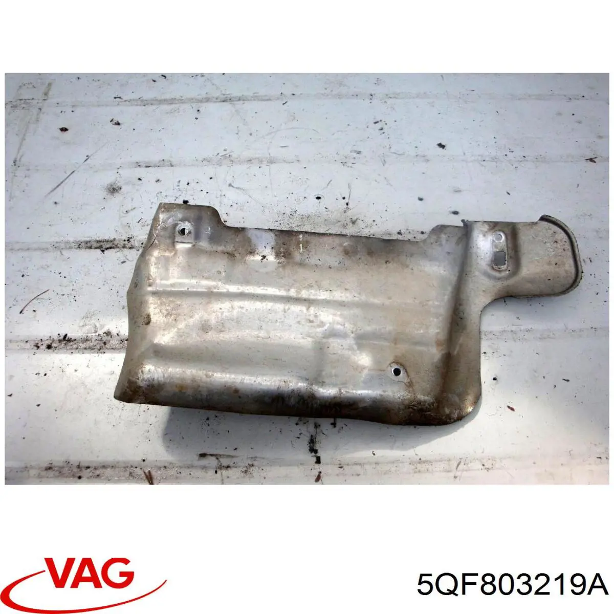 Comprar 5QF803219A VAG Soporte de batería