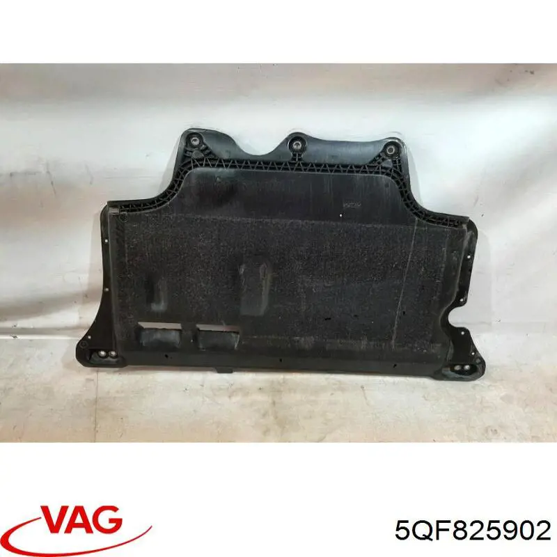 5QF825902 VAG protección motor /empotramiento